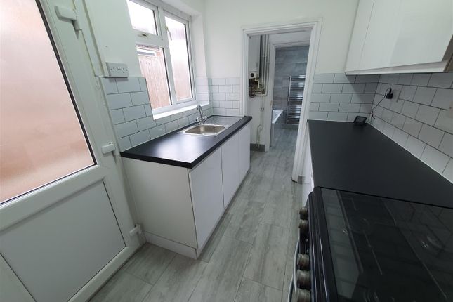 265, Swan Lane, Stoke photo 4