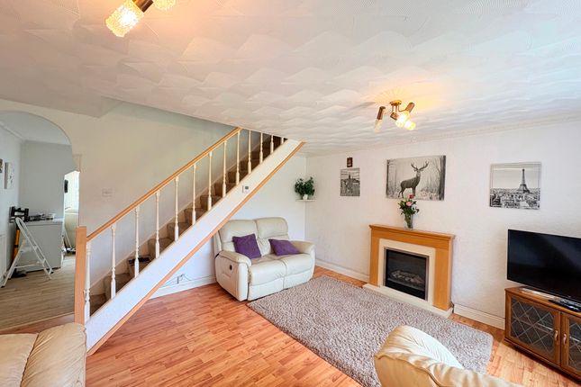 79 The Woodlands, Bridgend photo 4