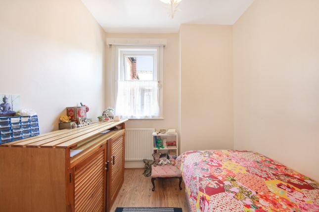 Odessa Road, London photo 2