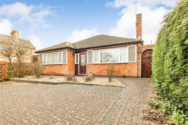 Thumbnail Detached bungalow for sale in Grantham Road, Radcliffe-On-Trent, Nottingham