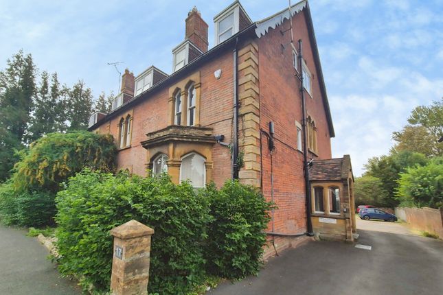 17a, The Park, Yeovil photo 2