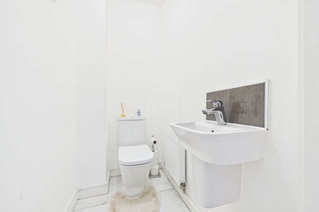 3 Hydra Close, Warrington photo 3
