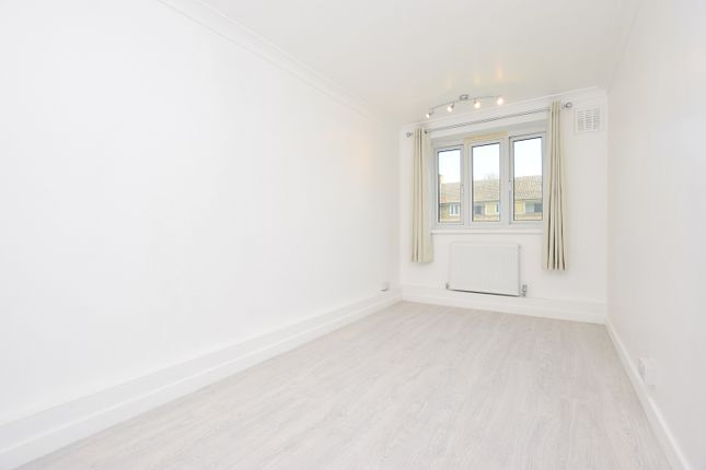 7, Dowson Close, London photo 2