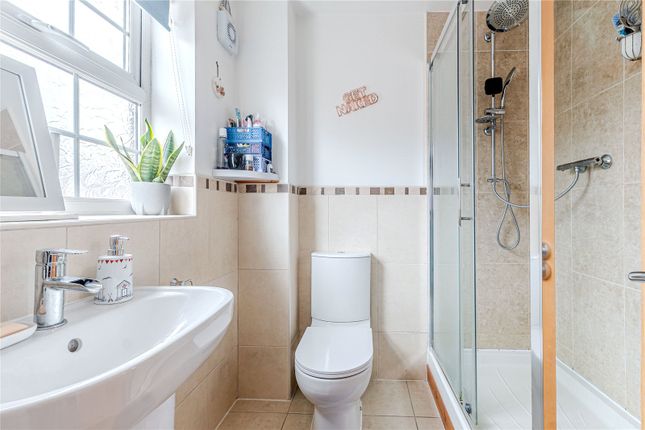 4, Linden Court, Leeds photo 4