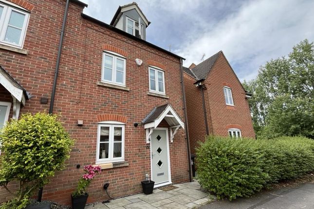 Thumbnail Town house for sale in Excelsior Drive, Woodville, Swadlincote