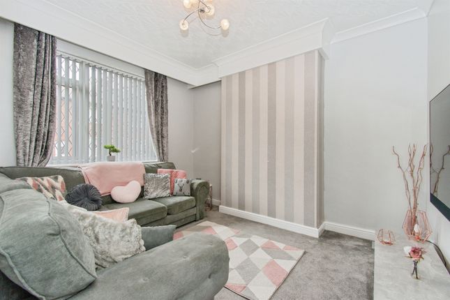 160, Lower Cambridge Street, CASTLEFORD photo 2