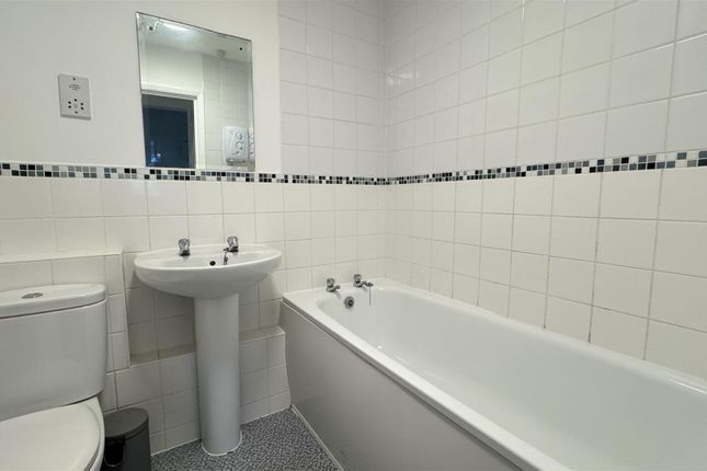 36 St. Crispians Court, Claremont Road, Seaford photo 4