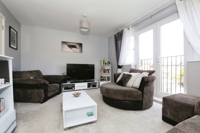 Town house for sale in Molyneux Square, Peterborough
