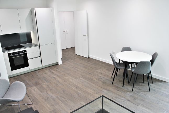 Hartingtons Court, Coster Avenue, London photo 4