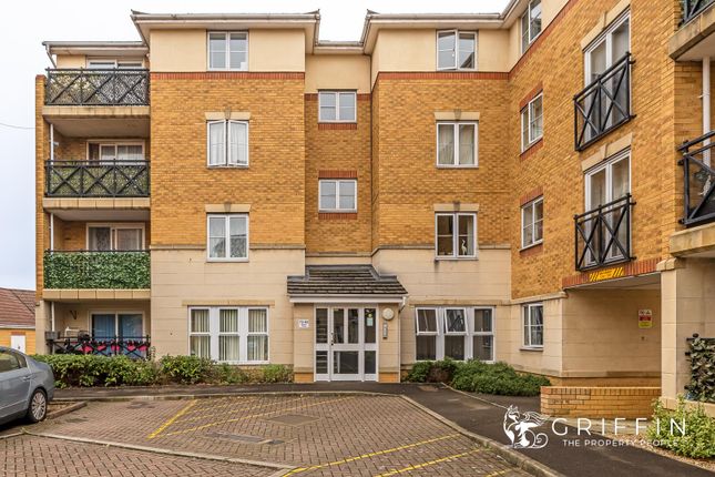 Flat for sale in Sewell Close, Chafford Hundred, Grays