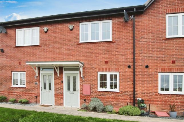Thumbnail Terraced house for sale in Eden Court, Leeds