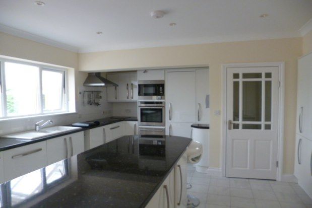 Property to rent in Crinnis Close, St. Austell