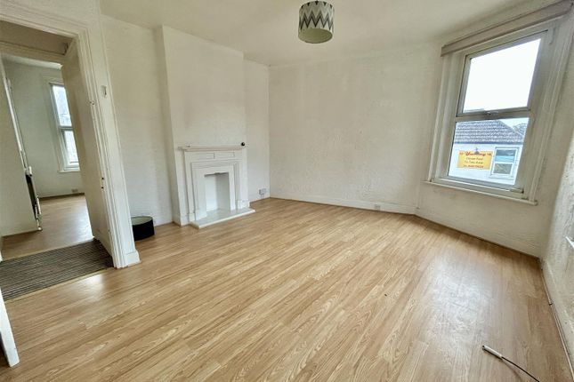 81, Crabble Hill, Dover photo 5