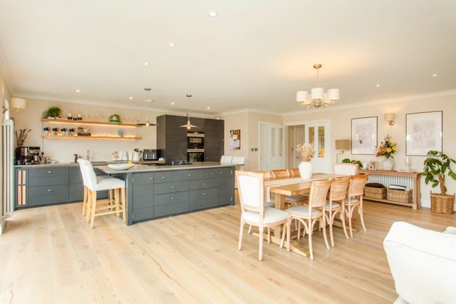 32, Kings Avenue, Kent photo 3