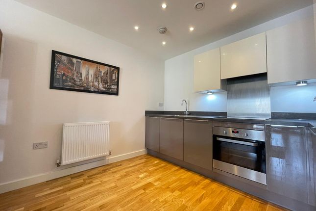 Flat for sale in Chelsea Lodge, West Drayton