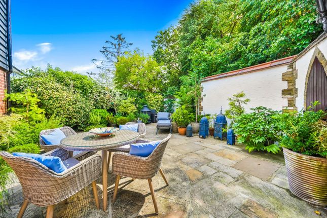 64, Rayfield Close, Dunmow photo 4