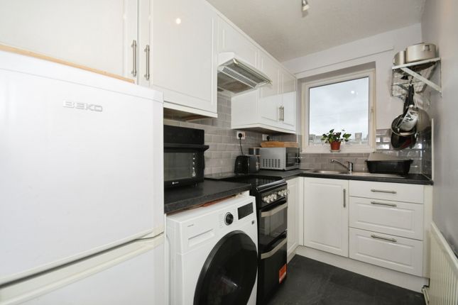 4, Martin Court, Sheffield photo 4