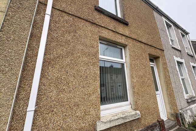 2-bed terraced on Plasmarl, £850/mo