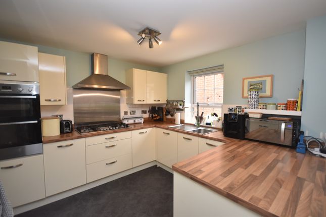 31, Badger Crescent, Whitchurch photo 4