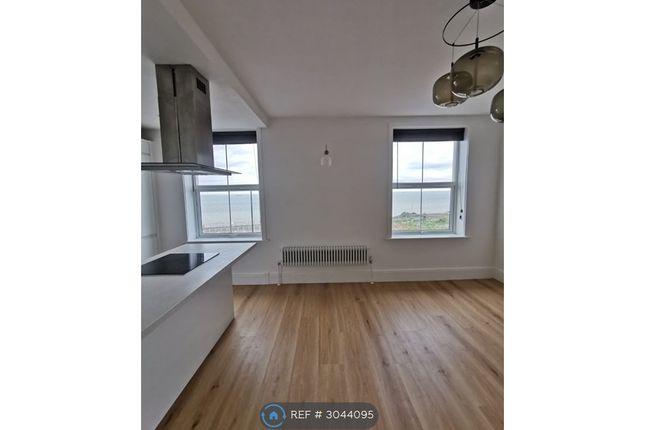 Flat   Ethelbert Crescent, Cliftonville, Margate photo 4