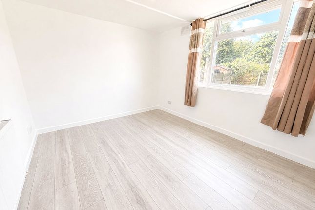 6,, Arnhem Road, Wolverhampton photo 5