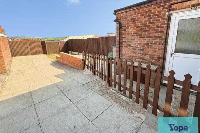 49, Normanton Grove, Stoke-on-trent photo 4