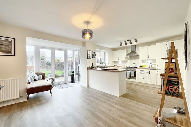 70 Hazel Way, Nantwich photo 2