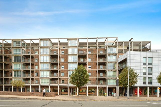 Studio flat on 3 Brunswick House,, Queen Street, Hampshire, £180,000