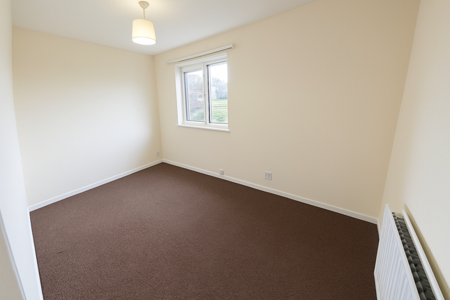 4 Springford Gardens, Southampton photo 5