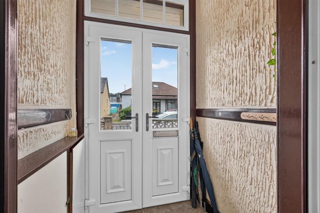 15, Allanpark Street, Largs photo 3