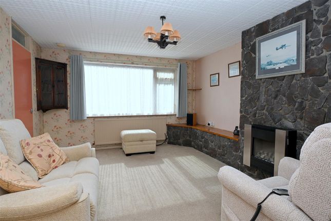 18, Elsted Close, Eastbourne photo 4