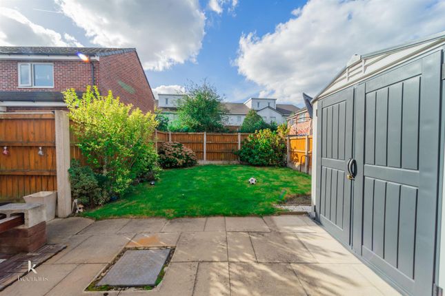 8, Poets Close, Salford photo 4