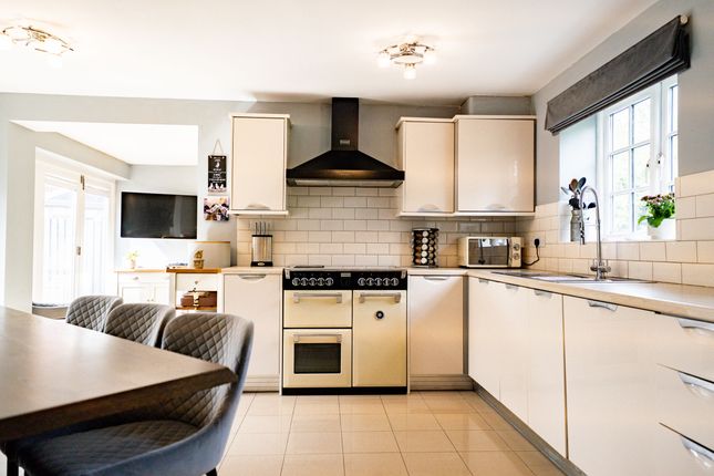 15 Newtown Linford Lane, Leicester photo 3