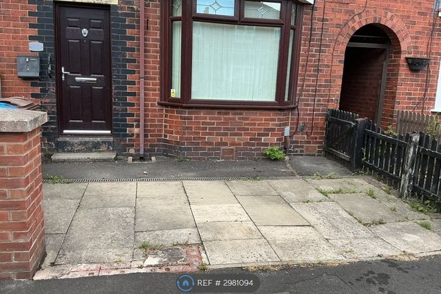 Ninth Avenue, Oldham photo 4