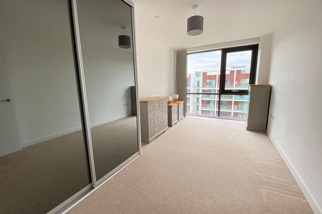 Flat for sale in Zest House, Dalston, London