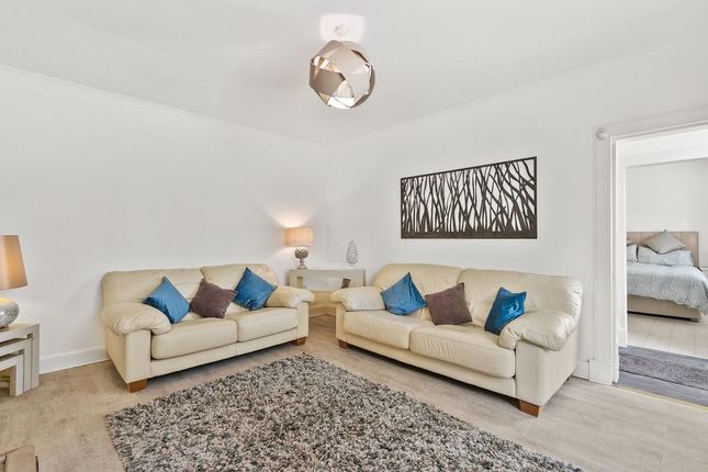 18, Round Riding Road, Dumbarton photo 3