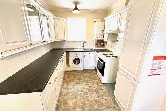 12, St. Columb photo 3