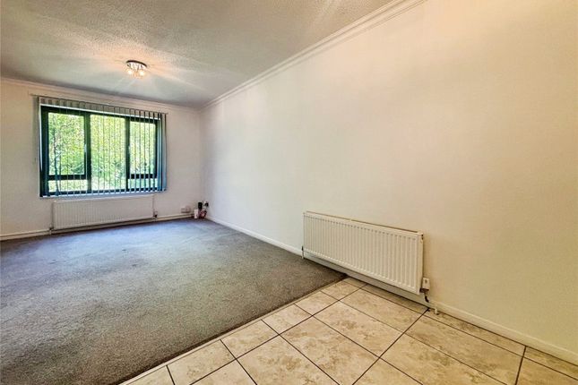 51, St. Pauls Court, Berkshire photo 2
