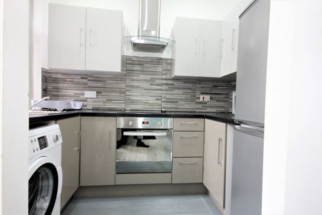 Flat to rent in Mount Street, Preston, Lancashire