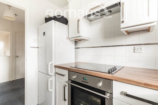 5, Elizabeth Court, Wokingham photo 4