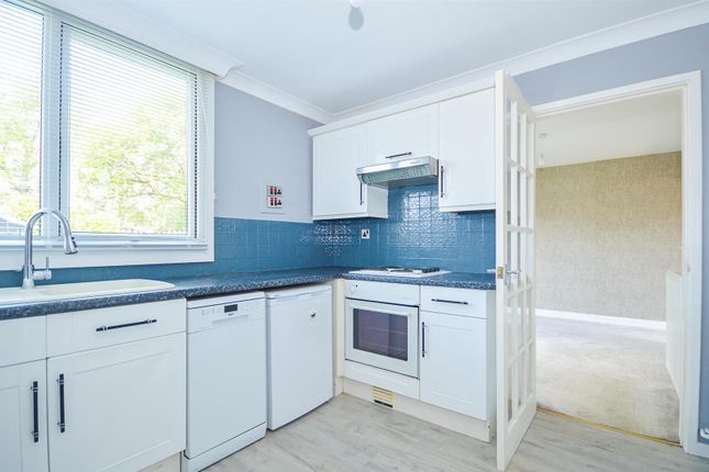 146, Queen Elizabeth Drive, Normanton photo 2