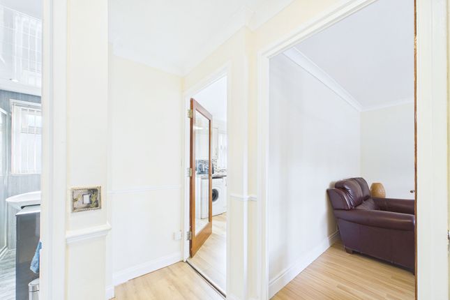 448 Maryhill Road, Glasgow photo 4