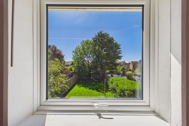 112, Harwich Road, Manningtree photo 3