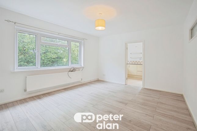 Flat 3, Sutherland Mansions, Park Lane, Cardiff photo 2