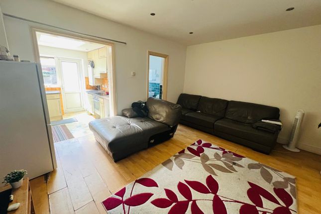 60A, Kingsley Road, Hounslow photo 5