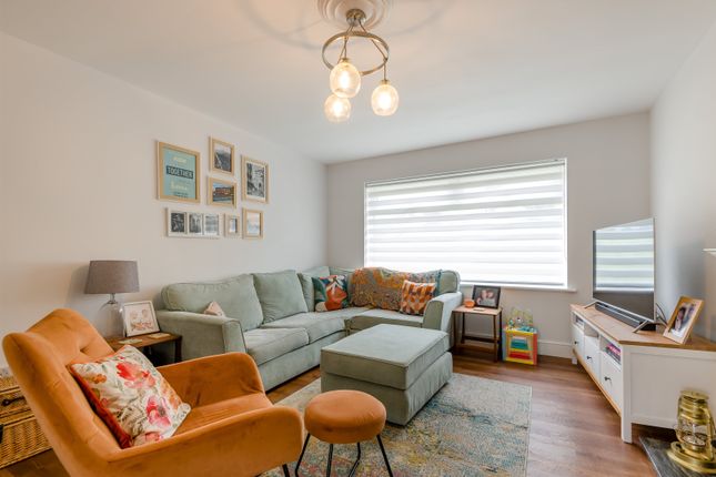 13, Huntfield Road, Chepstow photo 3