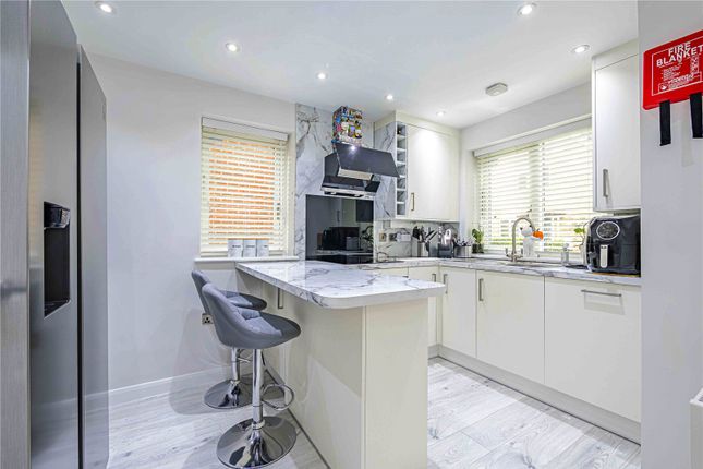 21, Orchid Drive, Hertfordshire photo 2