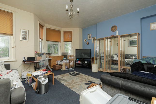 42, Radnor Park Crescent, Kent photo 2