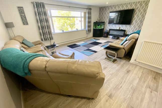 14, Golwg Y Mynydd, Swansea photo 3