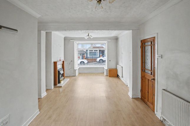 32 Oakfield Street, Aberfan, Merthyr Tydfil photo 2